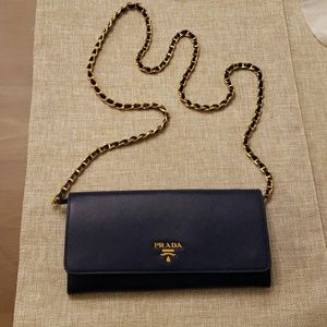 Prada Wallet On Chain (WOC)
